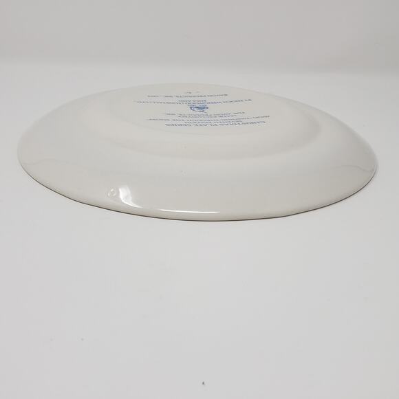Avon 1979 Gold Dashing Through The Snow Christmas Holiday Plate Enoch Wedgwood - Picture 4 of 4